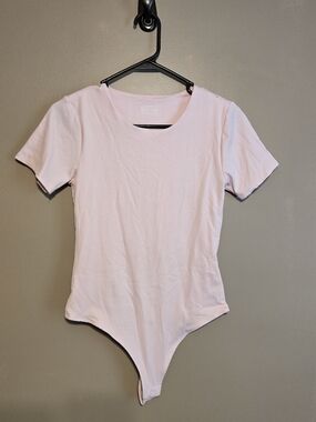 SWS Contour Baby Pink Short Sleeve Bodysuit Size Medium
